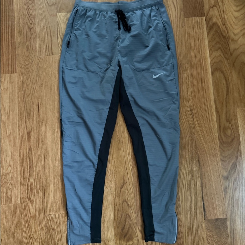 Nike joggers